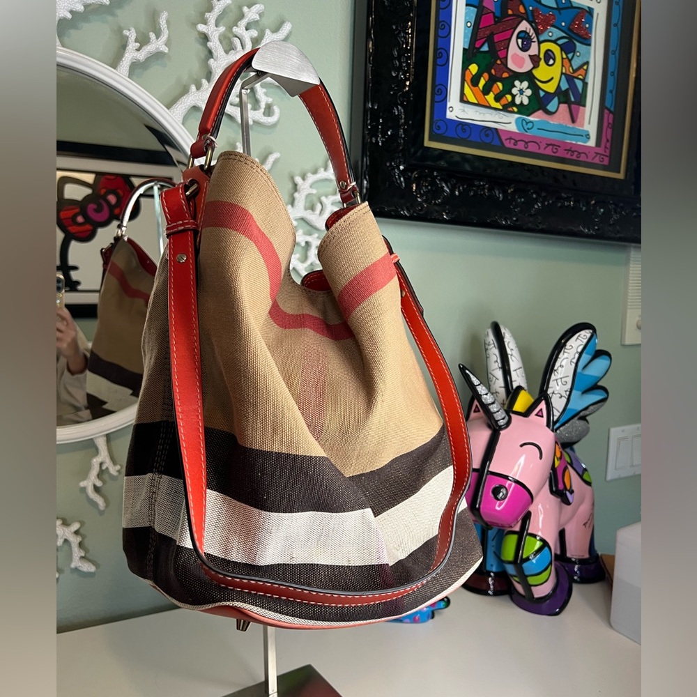 Burberry Mega Check Ashby bucket bag - Picture 1 of 14